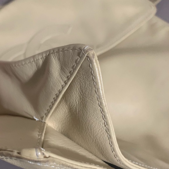 Chanel Beige Boho Leather Crossbody Satchel Messenger Bag Vintage AUTHENTIC - Picture 13 of 16